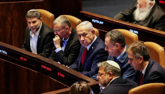 معاريف: نتنياهو يدرس إجراء انتخابات الكنيست عشية عيد الأضحى بهدف خفض نسبة التصويت العربي