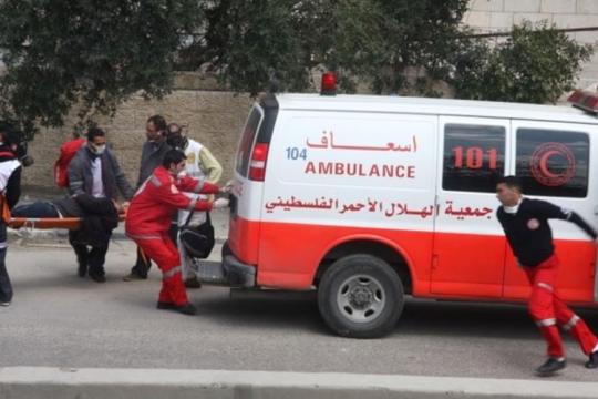 إصابة شاب برصاص الاحتلال شمال القدس واعتقال آخر خلال اقتحام كفر عقب