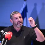 هكذا يخطط عوفر وينتر لتغيير خريطة الانتخابات الإسرائيلية؟