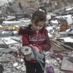 الإحصاء: 2.47 مليون طفل في فلسطين... نبض لا يتوقف وصمود في وجه التحديات