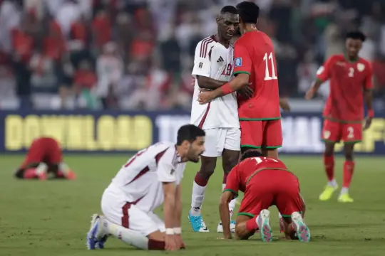 تعادل سلبي بين قطر وعُمان في افتتاح الملحق الآسيوي المؤهل لكأس العالم 2026