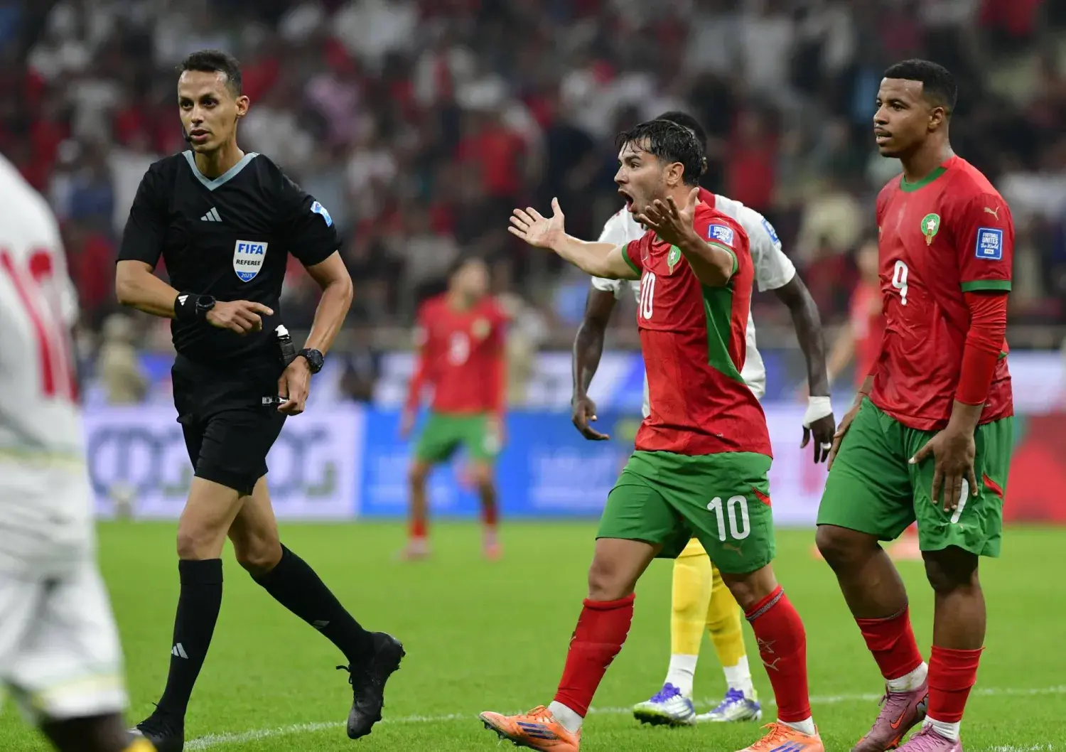 "أسود الأطلس" يواصلون التألق برقم قياسي عالمي بـ16 فوزاً متتالياً قبل مونديال 2026