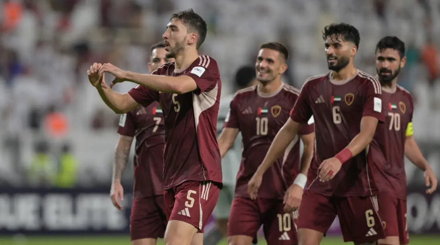 خربين وديارا وزهير قادوا «العنابي» لفوز ثمين 3-1 على الدحيل، فيما تلقى الشارقة خسارة ثقيلة أمام تراكتور الإيراني بخماسية نظيفة.