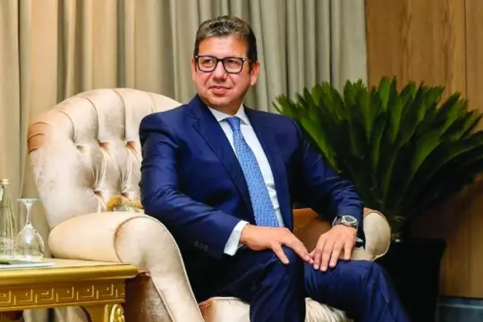 وزير المخابرات المصرية يهنئ خليل الحية برئاسة حماس