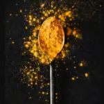 قهوة الكركم... مشروب ذهبي يجمع بين فوائد القهوة والكركم لصحة القلب والعقل