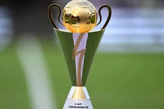 قرعة كأس الكونفدرالية تسفر عن قمة مصرية وأخرى مغربية جزائرية