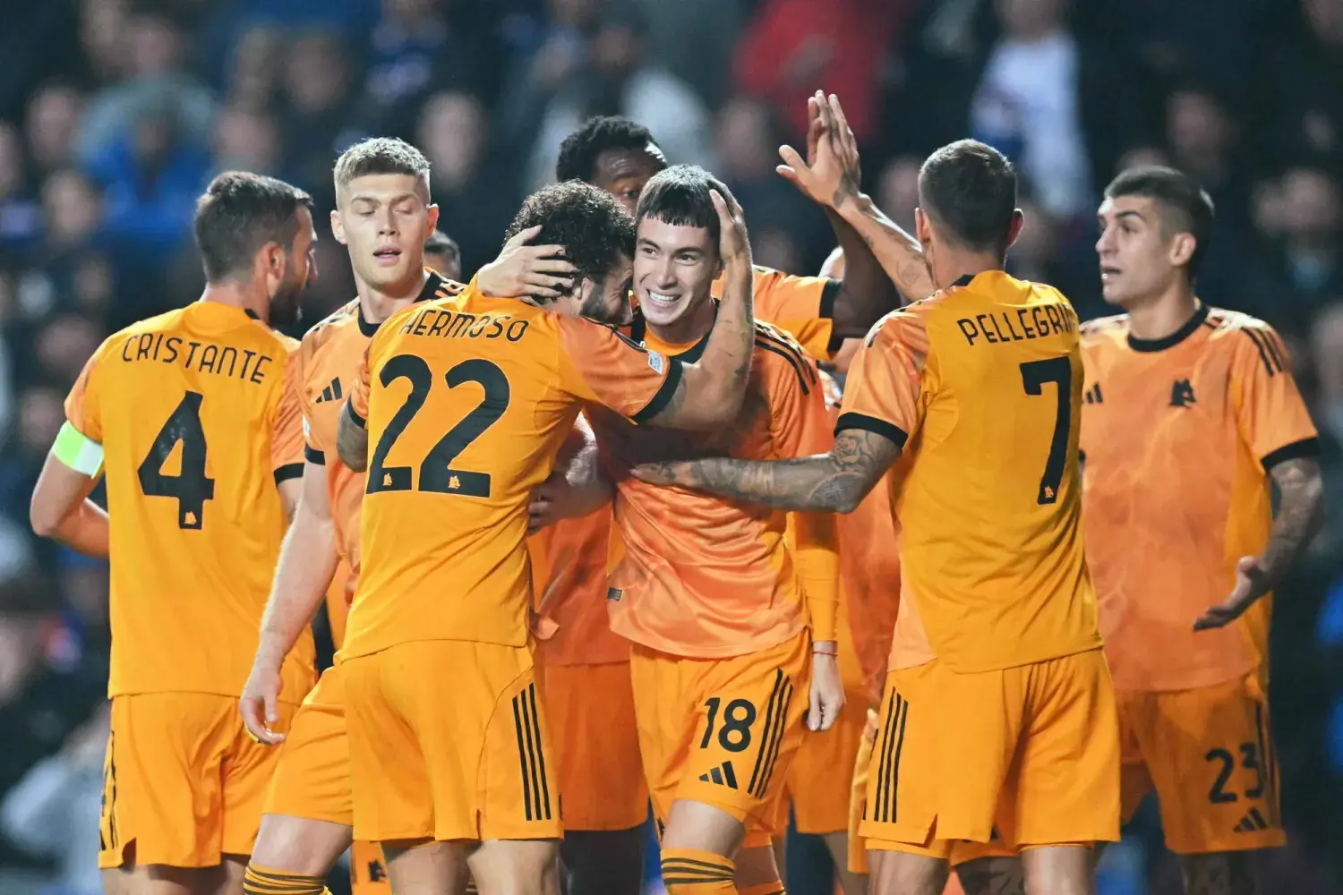 سولي وبيليغريني يقودان روما لانتصار ثمين بثنائية نظيفة على ملعب إيبروكس