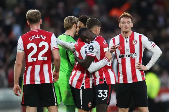 الدوري الإنجليزي: نيوكاسل يسقط أمام برينتفورد .. وأستون فيلا يقسو على بورنموث