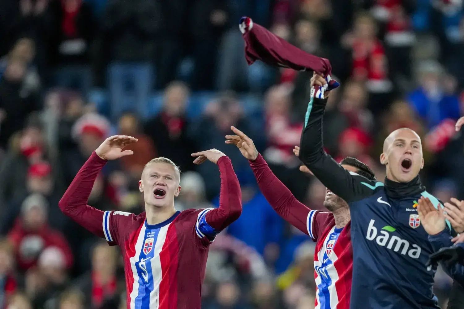 هالاند وسورلوث يقودان النرويج لتعزيز الصدارة… والأزوري يحقّق فوزًا شاقًا يُبقي آماله الضئيلة