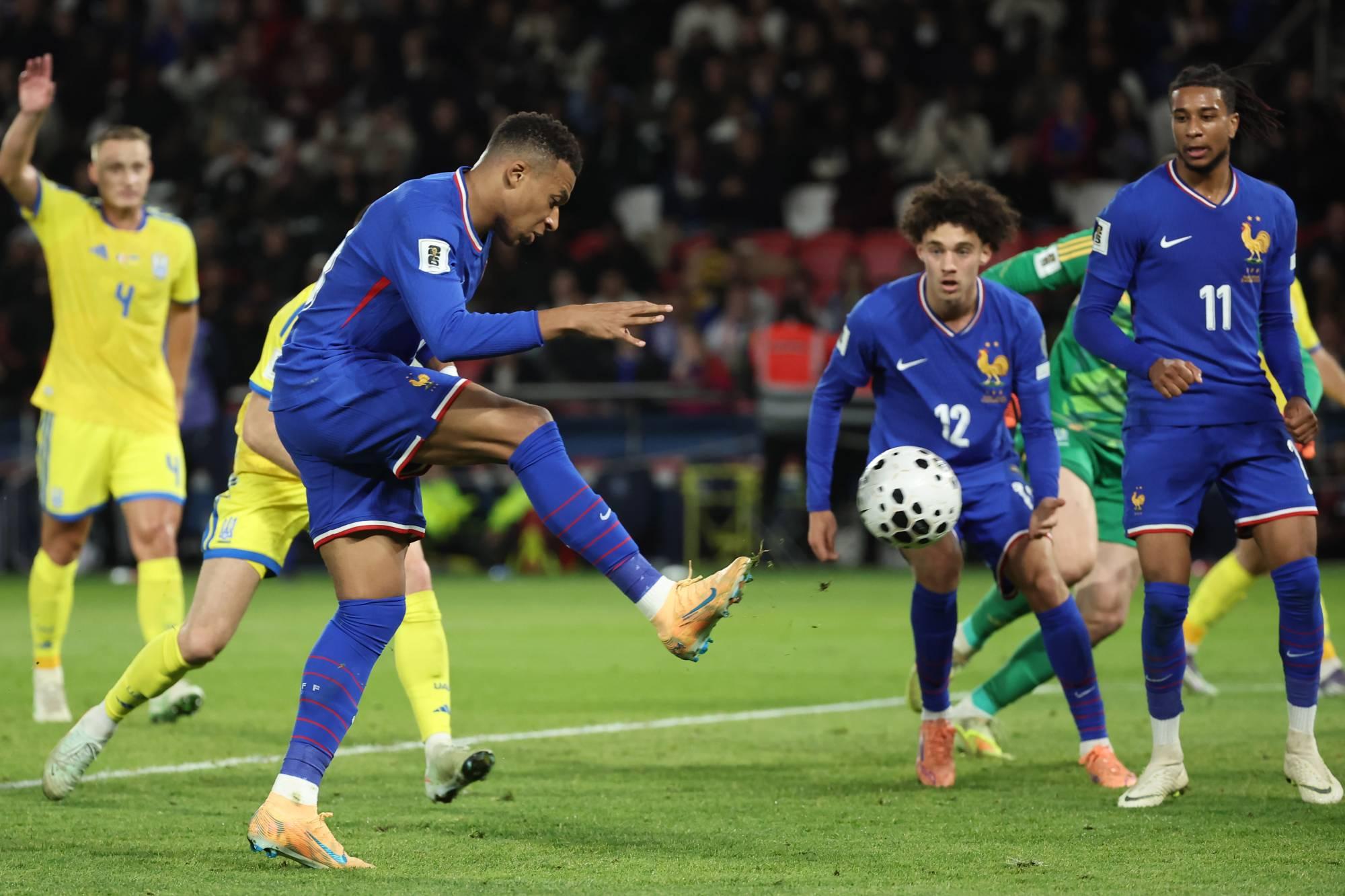 مبابي يتألق بهدفين وديشامب يلمّح لخطوته المقبلة بعد كأس العالم واحتمال تدريب نادٍ سعودي