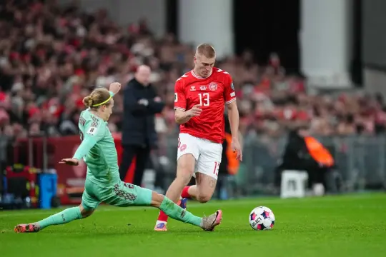 الدنمارك تتعثر أمام بيلاروسيا وتؤجل حسم التأهل إلى مونديال 2026