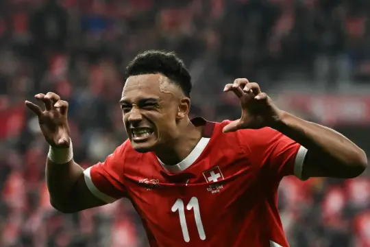 سويسرا تقترب من التأهل إلى كأس العالم 2026 بفوز كبير على السويد