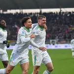 روما يتصدر الدوري الإيطالي مؤقتًا بفوزه 3-1 على كريمونيزي