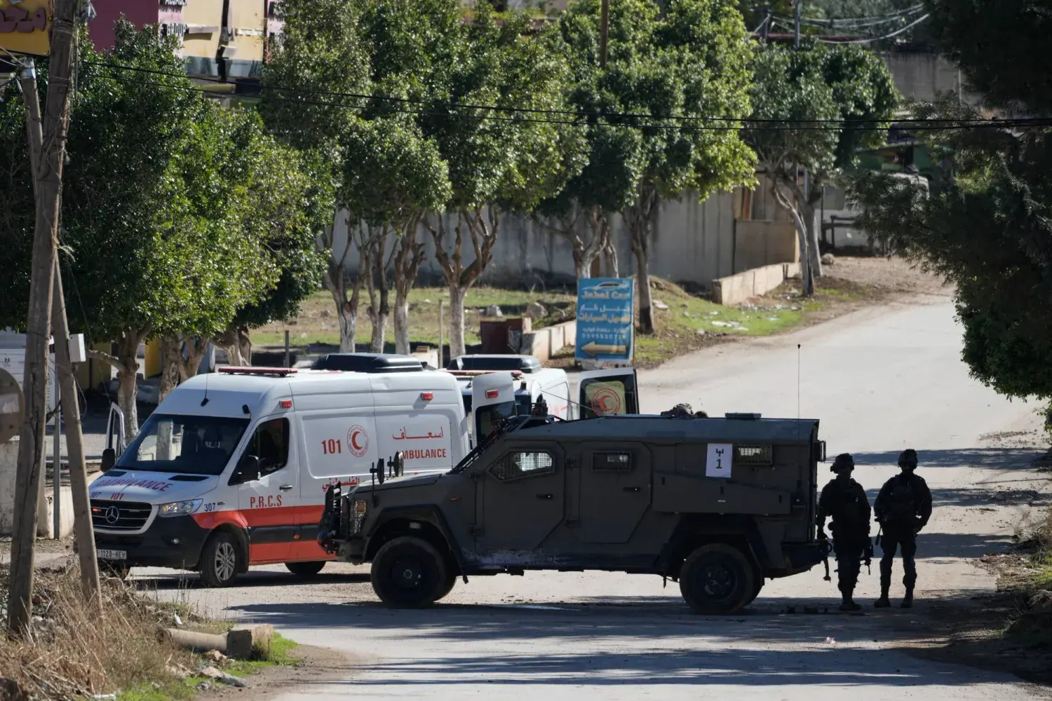 اعتقالات، بوابات حديدية، وتجريف أراضٍ زراعية في سلفيت وبيت لحم وطوباس والقدس