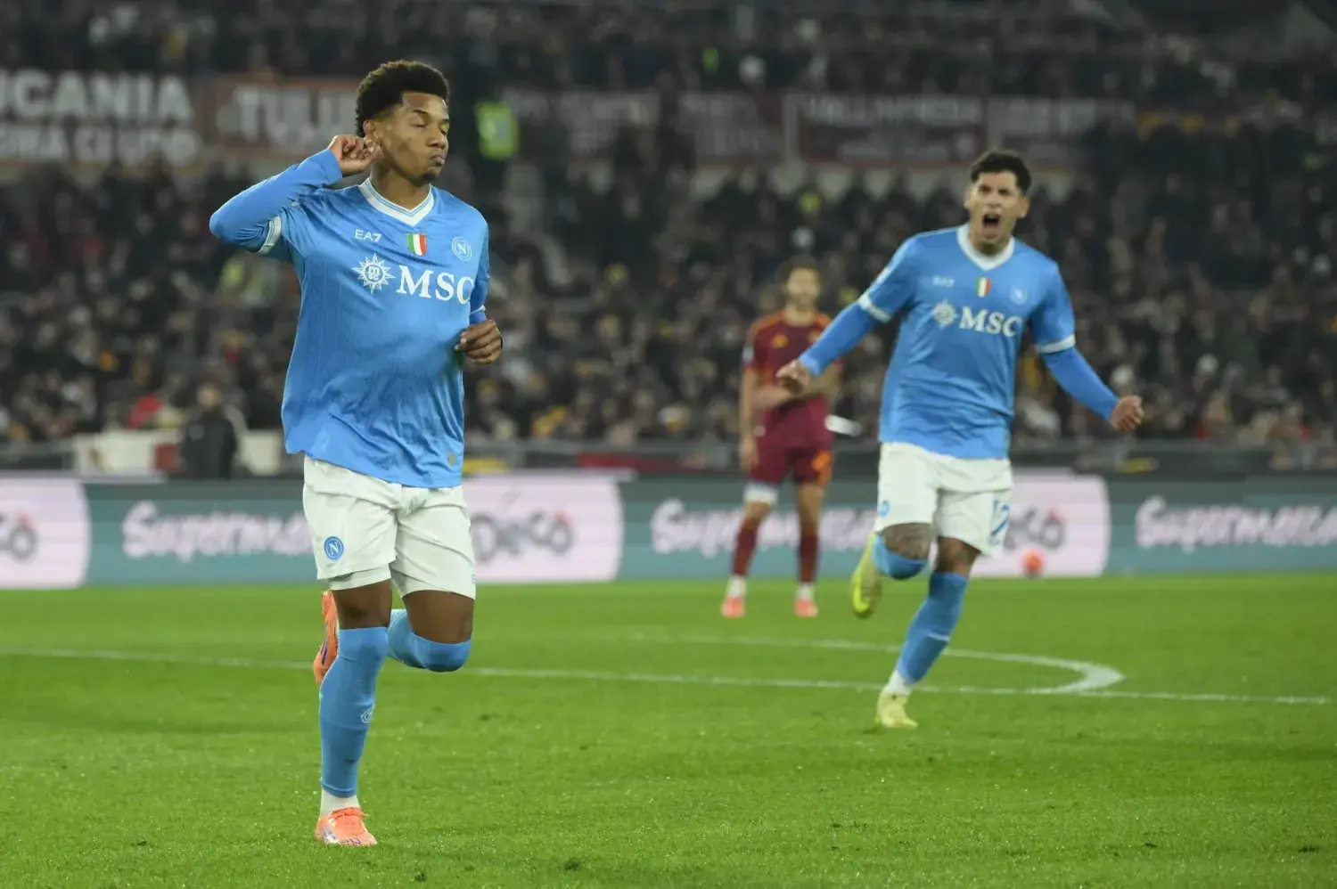 هدف ديفيد نيريس يحسم القمة لصالح فريق كونتي ويعمّق معاناة الجيالوروسي في الجولة 13