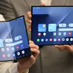 سامسونغ تكشف أول هاتف ذكي ثلاثي الطي لتعزيز موقعها في سوق الأجهزة المستقبلية