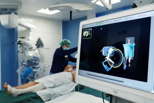 فحوص طبية أساسية للرجال بعد سن الأربعين للكشف المبكر عن الأمراض