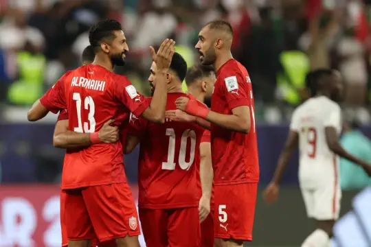 البحرين تتغلب على السودان وتحقق فوزها الأول قبل وداع كأس العرب