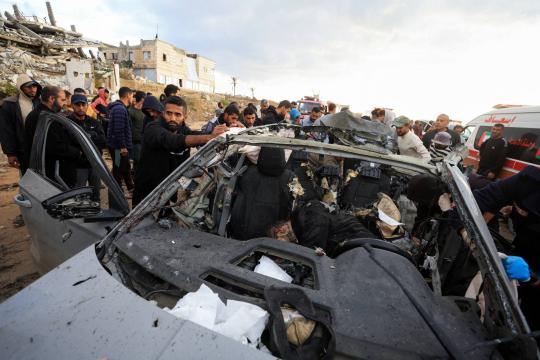 5 شهداء و25 جريحًا بقصف إسرائيلي استهدف مركبة غرب مدينة غزة