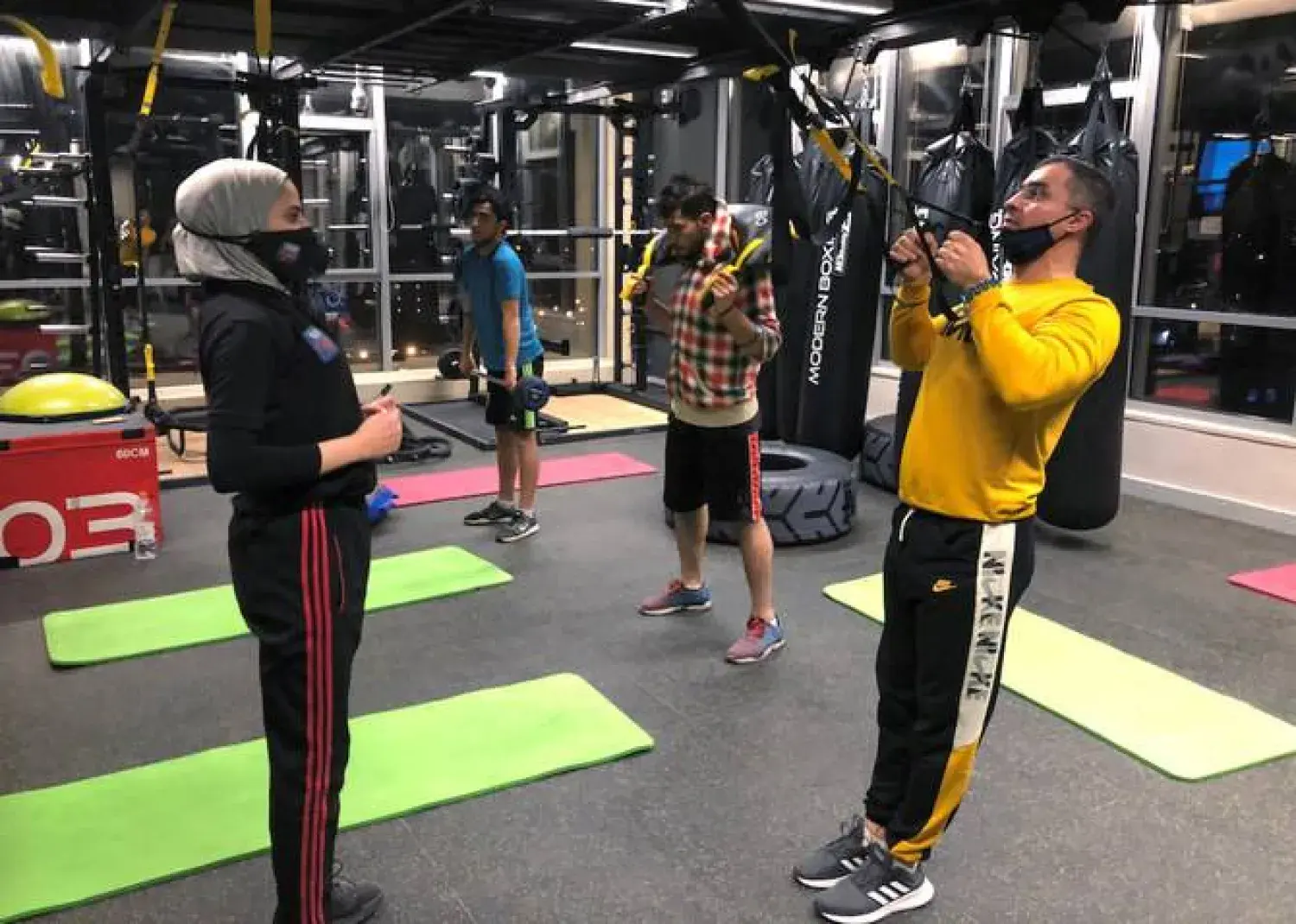 الدراسة الحديثة: زيادة الكتلة العضلية مرتبطة بدماغ أصغر سناً لدى منتصف العمر