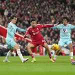 تعثر ليفربول يتواصل وتشيلسي يستفيق وتوتنهام يسقط في ديربي لندن