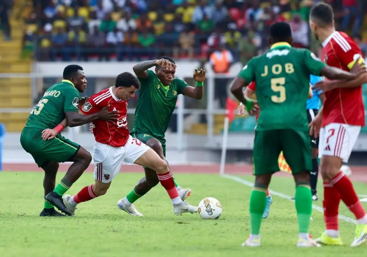 ديانغ ينقذ الأهلي من الخسارة في تنزانيا ويعزز موقعه في صدارة المجموعة الثانية