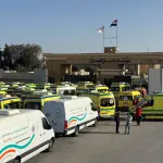 الاحتلال يفتح معبر رفح بشكل محدود لعبور سكان قطاع غزة