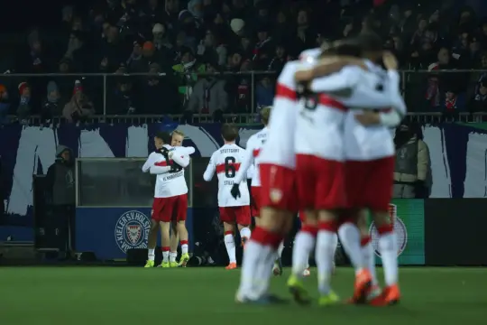 شتوتغارت يتأهل لنصف نهائي كأس ألمانيا بعد فوز كبير على هولشتاين كيل