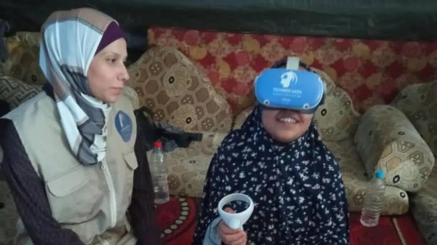 أطفال مصابون ونازحون يستفيدون من علاج مبتكر في ظل نقص الإمكانات الطبية والقيود الأمنية في القطاع
