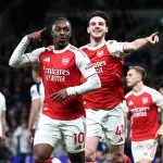 آرسنال يكتسح توتنهام برباعية ويعزز صدارته للبريميرليغ