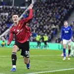 مانشستر يونايتد يهزم إيفرتون ويعزز حظوظه الأوروبية