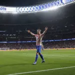 سورلوث يقود أتلتيكو مدريد إلى ثمن نهائي الأبطال بثلاثية في كلوب بروج