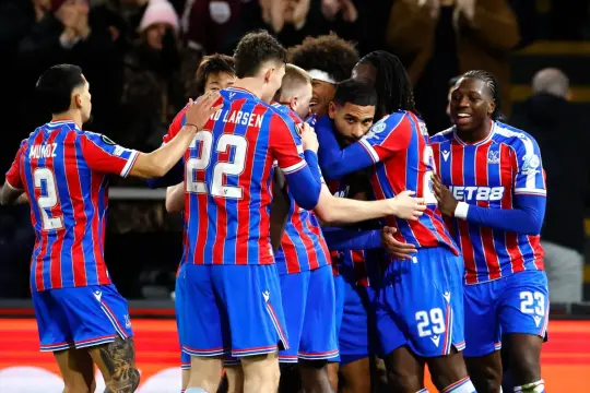 كريستال بالاس وألكمار وليش بوزنان إلى ثمن نهائي دوري المؤتمر الأوروبي