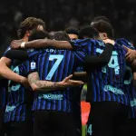 إنتر يعزز صدارته بثنائية أمام جنوى ونابولي يخطف فوزًا قاتلًا.. وكومو يواصل الزحف الأوروبي