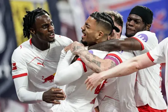 لايبزغ يقسو على هوفنهايم 5-0 ويعزز موقعه في المركز الثالث بالدوري الألماني