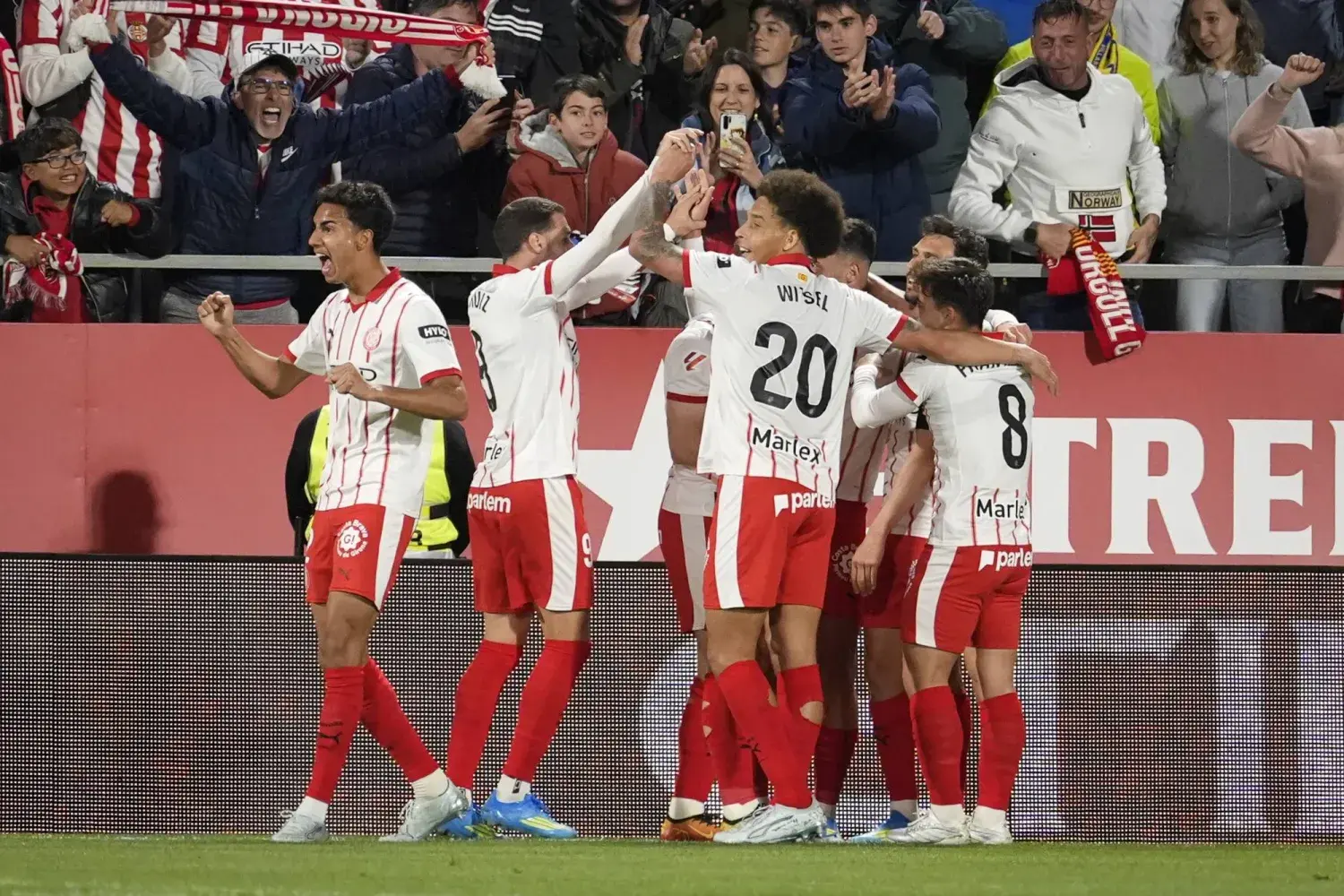 باو نافارو يسجل هدفاً عكسياً يقود جيرونا للفوز 1-0 في ختام المرحلة الثلاثين من الليغا