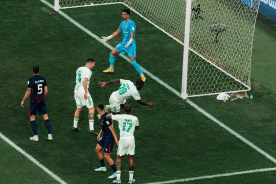 الأهلي السعودي يتأهل لنصف نهائي دوري أبطال آسيا بعد ريمونتادا أمام جوهور