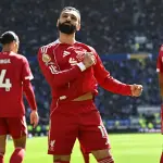 صلاح يقود ليفربول لفوز قاتل في الدربي .. وآستون فيلا ينتصر في مهرجان أهداف مثير