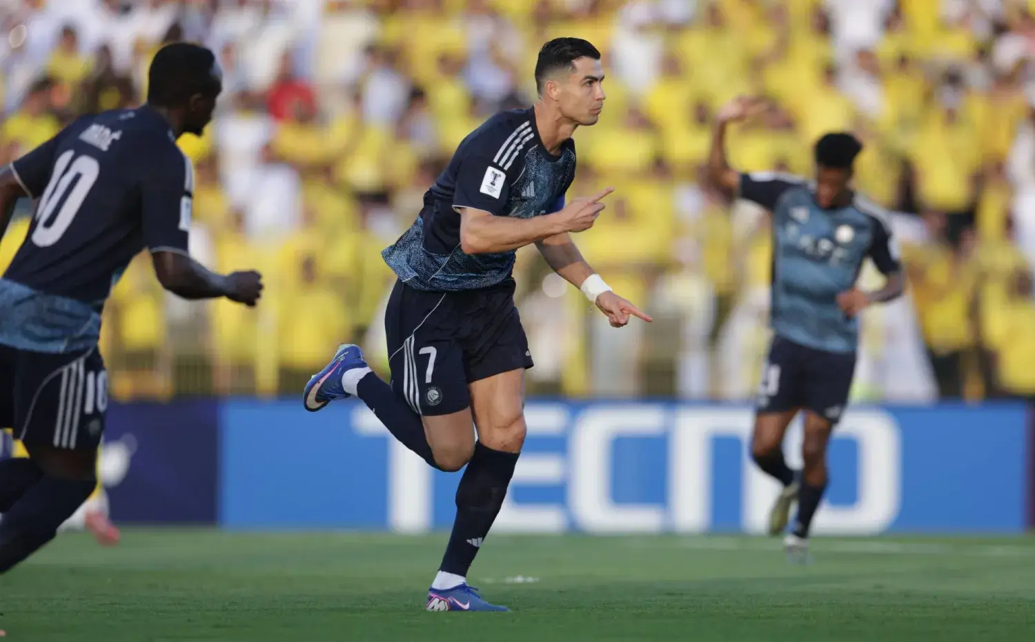 رباعية في شباك الفريق الإماراتي بمشاركة ماني وتألق جماعي تضع النصر على أعتاب اللقب