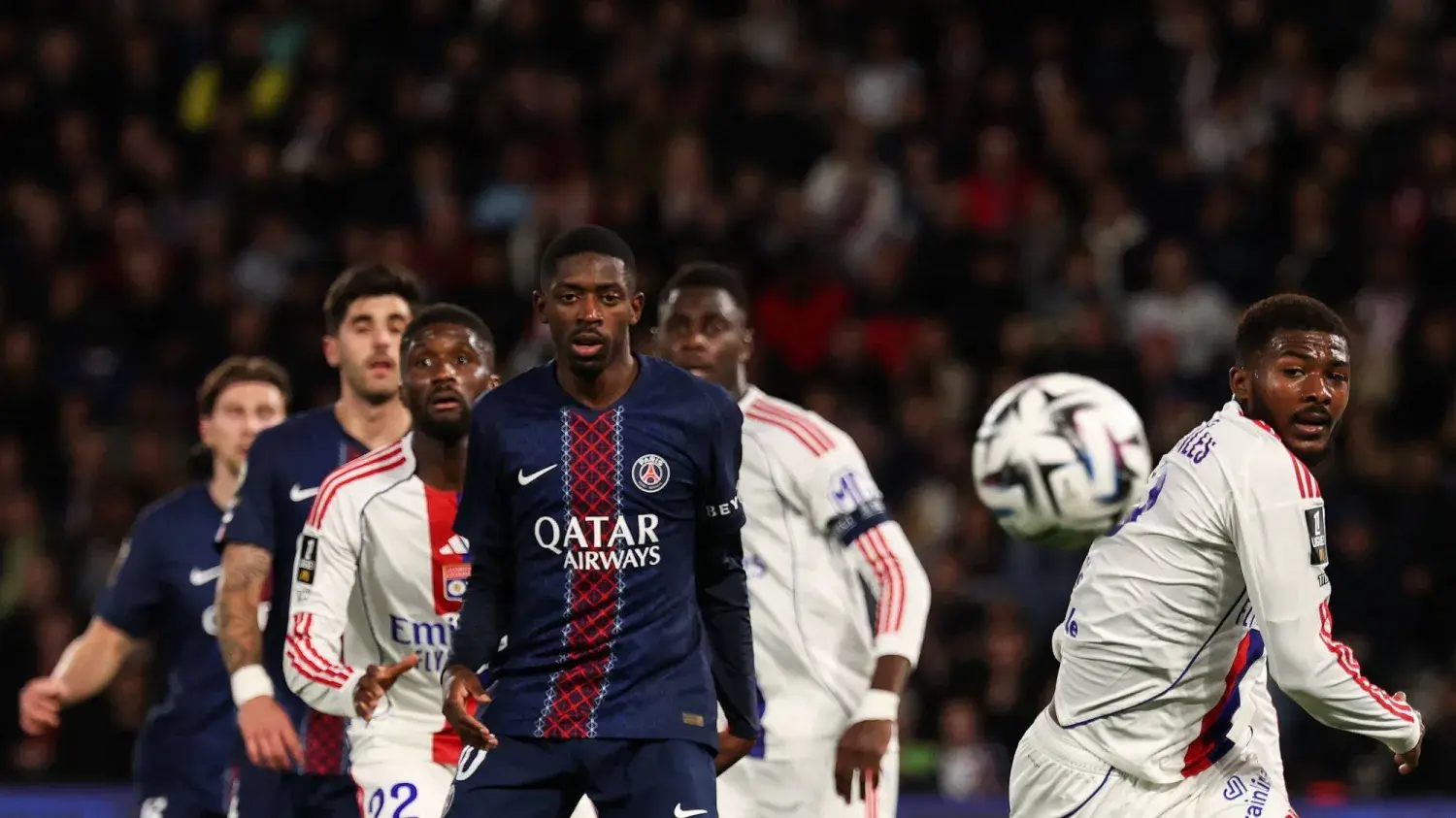 سقوط مفاجئ للمتصدر في حديقة الأمراء ونتائج مثيرة تعقد الحسابات في القمة والقاع