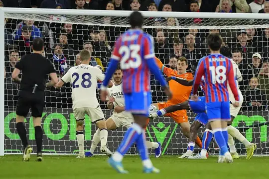 وولفرهامبتون يهبط رسمياً إلى التشامبيونشيب بعد تعادل وست هام وكريستال بالاس