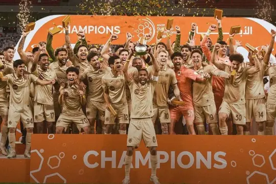 الريان يتوج بطلاً لدوري أبطال الخليج بثلاثية في شباك الشباب