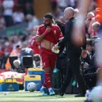 ليفربول ينتزع المركز الرابع بثلاثية أمام كريستال بالاس وإصابة تقلق جماهيره