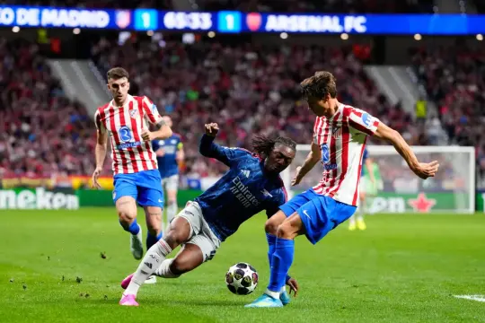 تعادل مثير بين أرسنال وأتلتيكو مدريد يؤجل الحسم في نصف نهائي الأبطال