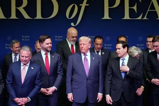 ترمب يعلن حزمة إنقاذ بمليارات الدولارات لغزة وقوة استقرار دولية بقيادة إندونيسيا