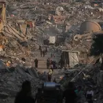 الغارديان: انتشال الجثث من تحت أنقاض غزة أصعب مهمة بتاريخ الحروب الحديثة