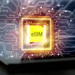 eSIM تدخل مرحلة انتقالية بعد عقد من الإطلاق وسط تبنٍ عالمي محدود ونمو متسارع
