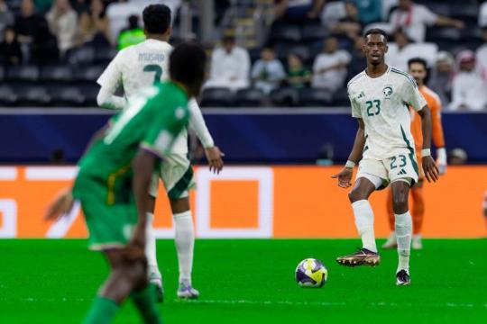 ثنائية كنو وتألق الدوسري يقودان السعودية لتخطي جزر القمر في كأس العرب