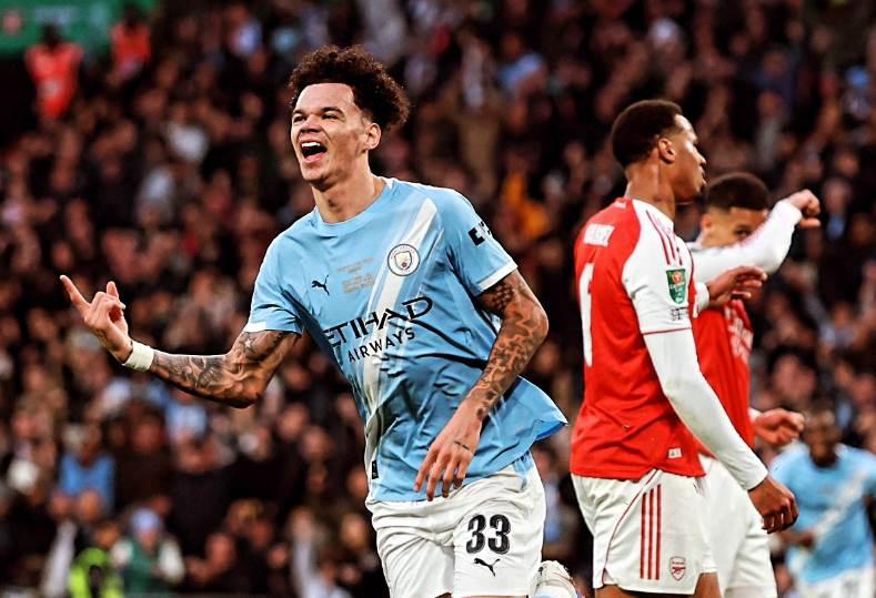 أوريلي يقود السيتي للقب التاسع بثنائية حاسمة في الشوط الثاني