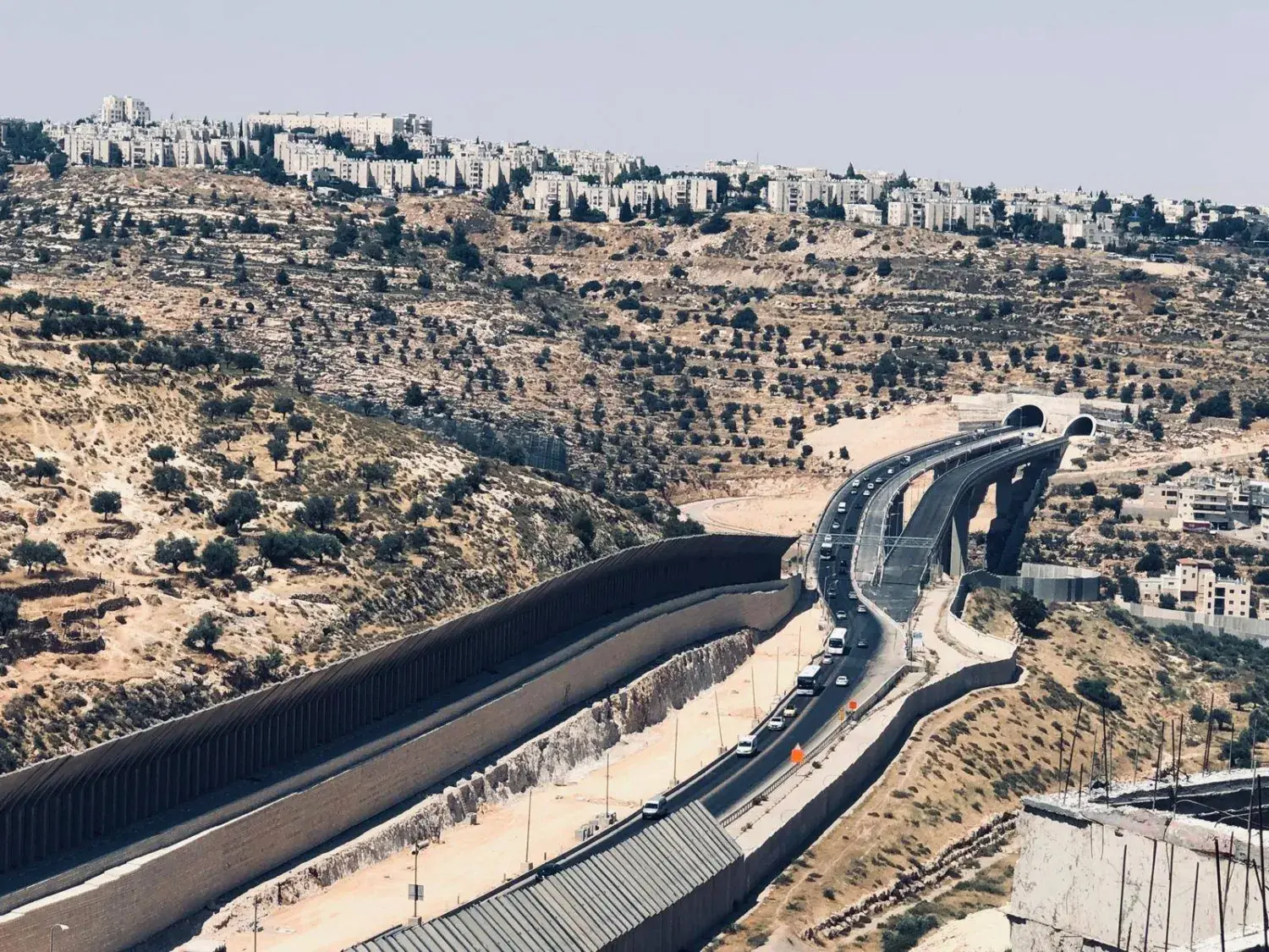 أجهزة الأمن تحذر من ارتفاع الإنذارات وتستعد لتعزيز القوات بكتيبتين خلال الأعياد اليهودية